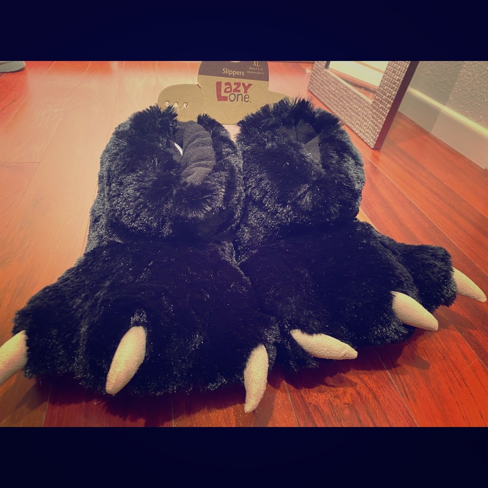 Fun & cozy Slippers!!